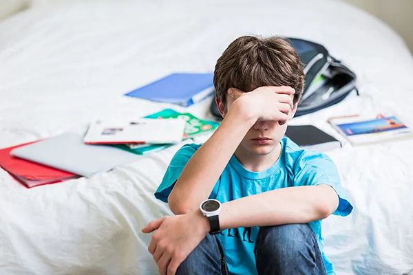如何确诊儿童焦虑症，解决孩子焦虑症的方法